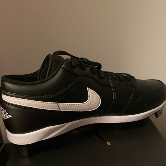 Men’s Jordan 1 Retro MCS Low - Picture 5 of 10